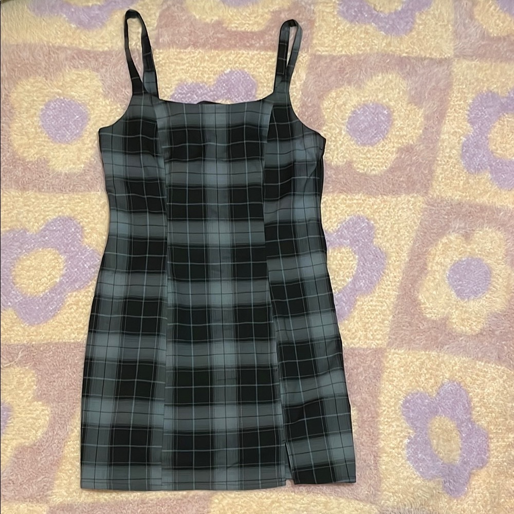 H&M Black and Gray Sheath Mini Dress
